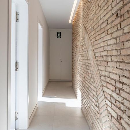 Apt With Antique Floor & Lots Of Sun Light Valencia Kültér fotó