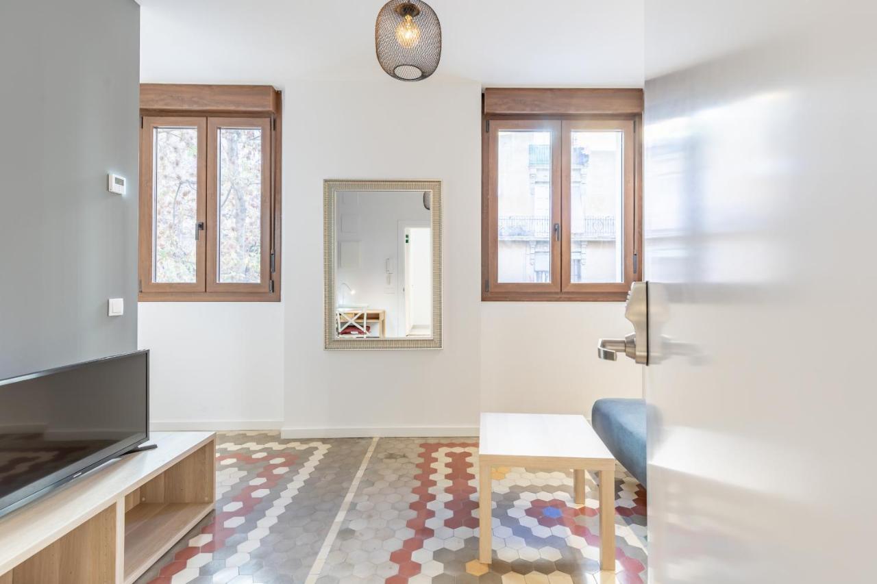 Apt With Antique Floor & Lots Of Sun Light Valencia Kültér fotó